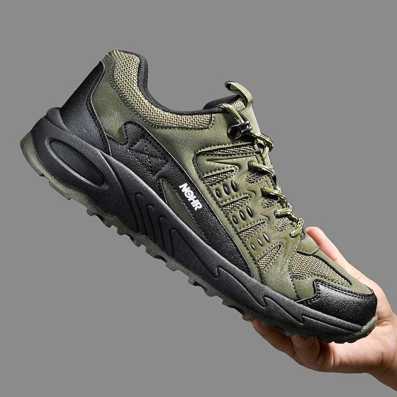 Luxury Lifestyle Outfit - Zapatillas de deporte plateadas de color